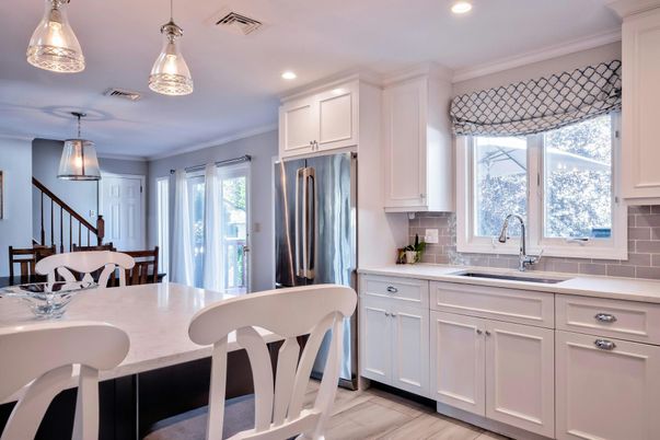 Dining room, Interior, Kitchen, Pendant Lights, Recessed Lighting, Wood Texture Flooring