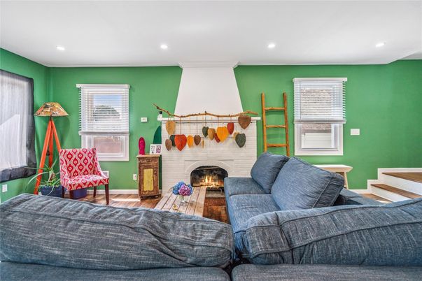 Fireplace, Interior, Living room, Recessed Lighting