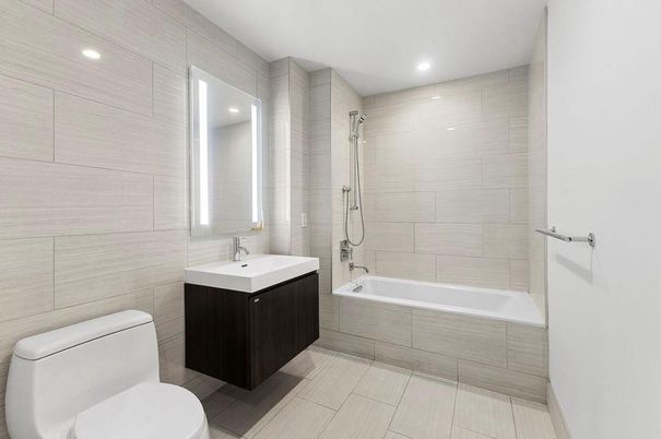 Bathroom, Interior, Recessed Lighting