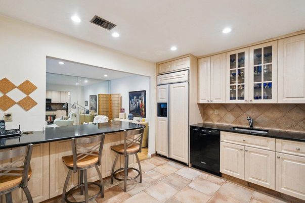 Interior, Kitchen, Recessed Lighting