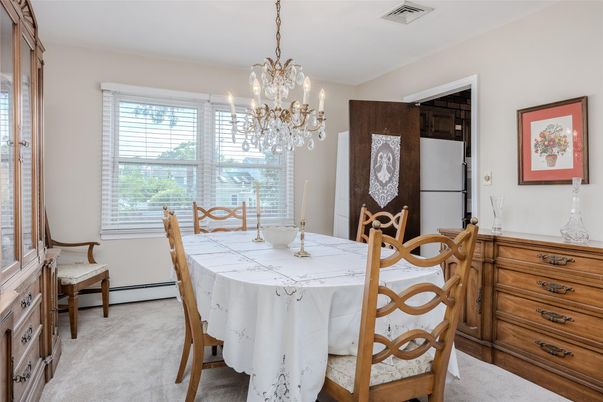 Chandelier, Dining room, Interior