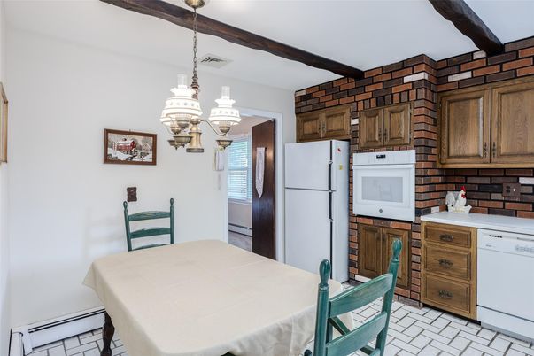 Chandelier, Dining room, Interior, Kitchen, Pendant Lights, Stone Walls, Wooden Beams