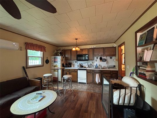 Interior, Kitchen, Pendant Lights, Wood Texture Flooring