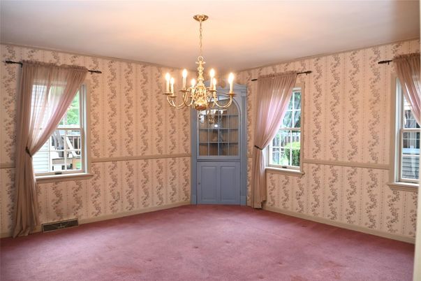 Chandelier, Empty room, Interior