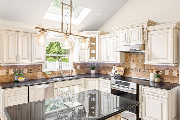 Interior, Kitchen, Pendant Lights, Recessed Lighting, Stainless Steel Appliances