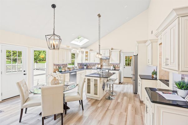 Chandelier, Dining room, Interior, Kitchen, Pendant Lights, Wood Texture Flooring