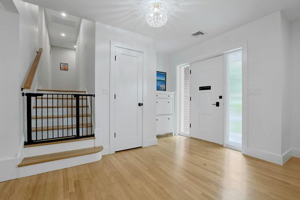 Chandelier, Interior, Recessed Lighting, Wood Texture Flooring