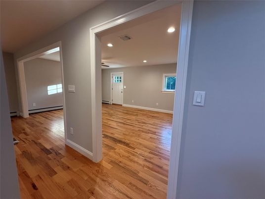 Empty room, Interior, Recessed Lighting, Wood Texture Flooring