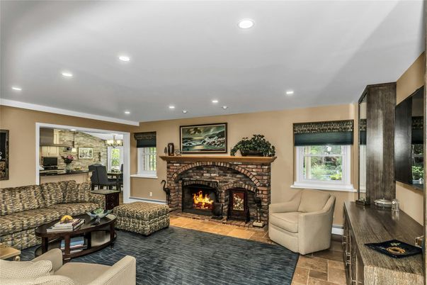 Fireplace, Interior, Living room, Recessed Lighting
