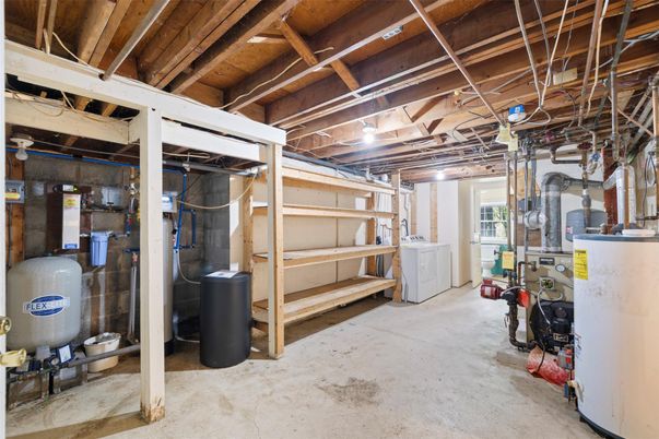 Interior, Washer, Wooden Beams, Wooden Ceilings