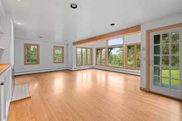 Empty room, Interior, Recessed Lighting, Wooden Beams, Wood Texture Flooring