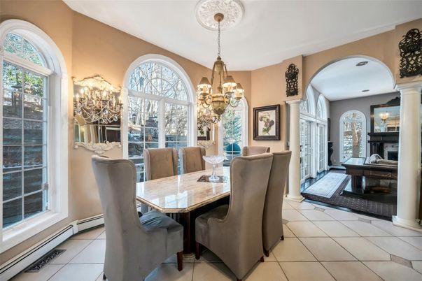 Chandelier, Dining room, Interior, Piano