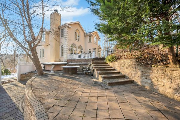 Backyard, Exterior, Hot Tub