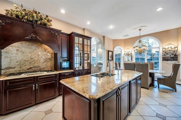 Chandelier, Dining room, Interior, Kitchen, Recessed Lighting
