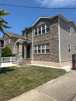 Exterior, Facade, Brick Facade, Brick Traditional