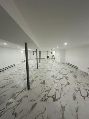 Empty room, Interior, Marble, Recessed Lighting