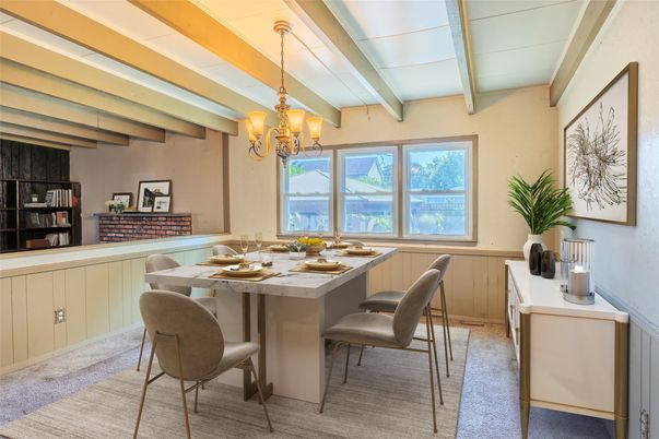 Chandelier, Dining room, Interior