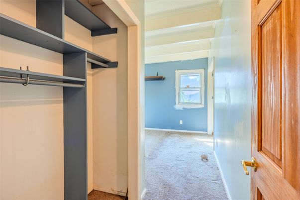 Interior, Walk-in Closets