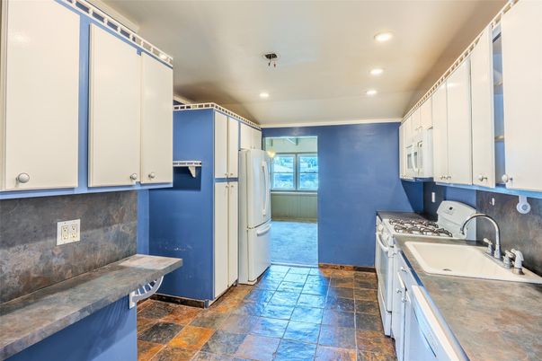 Interior, Kitchen, Recessed Lighting