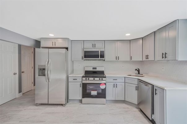 Interior, Kitchen, Marble, Recessed Lighting, Stainless Steel Appliances