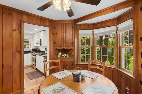 Dining room, Interior, Kitchen, Recessed Lighting, Wood Texture Flooring