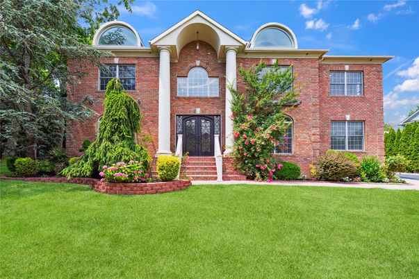 Exterior, Facade, Brick Facade, French Provincial