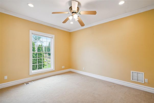 Empty room, Interior, Recessed Lighting