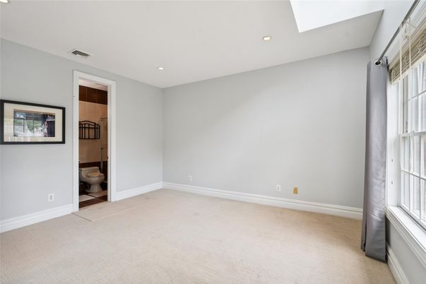 Bathroom, Empty room, Interior, Recessed Lighting