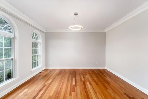 Empty room, Interior, Pendant Lights, Wood Texture Flooring