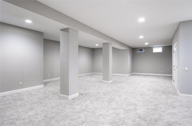 Empty room, Interior, Recessed Lighting
