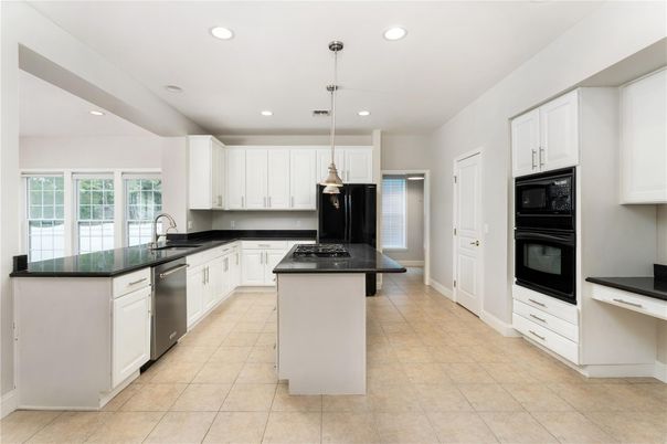 Interior, Kitchen, Pendant Lights, Recessed Lighting, Stainless Steel Appliances