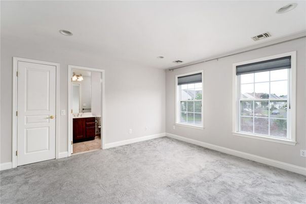 Bathroom, Empty room, Interior, Recessed Lighting