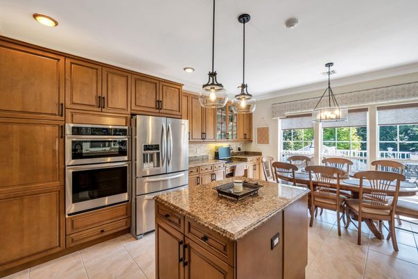 Dining room, Interior, Kitchen, Pendant Lights, Recessed Lighting, Stainless Steel Appliances