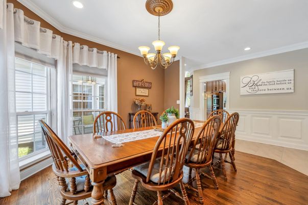 Chandelier, Dining room, Interior, Recessed Lighting, Wood Texture Flooring