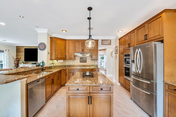 Interior, Kitchen, Pendant Lights, Recessed Lighting, Stainless Steel Appliances