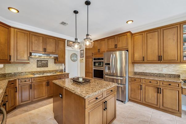 Interior, Kitchen, Pendant Lights, Recessed Lighting, Stainless Steel Appliances