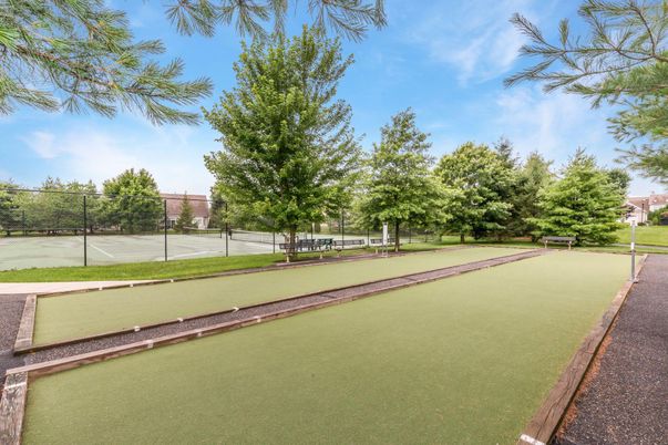 Exterior, Tennis Courts