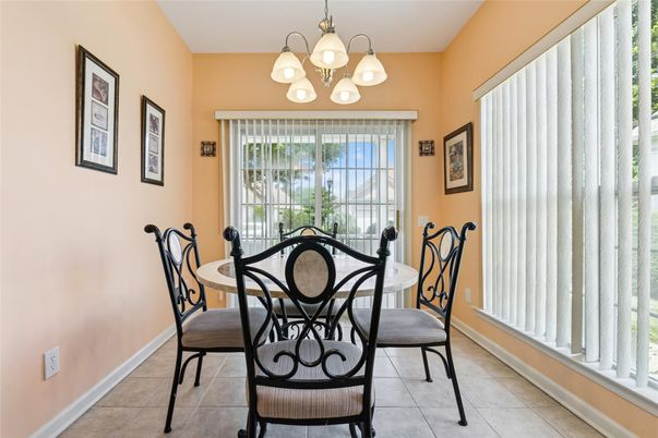 Chandelier, Dining room, Interior