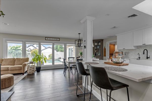 Dining room, Interior, Kitchen, Living room, Pendant Lights, Recessed Lighting, Wood Texture Flooring