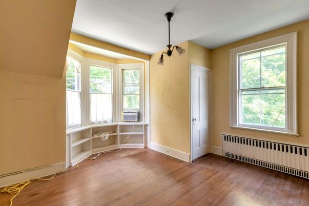 Empty room, Interior, Pendant Lights, Wood Texture Flooring