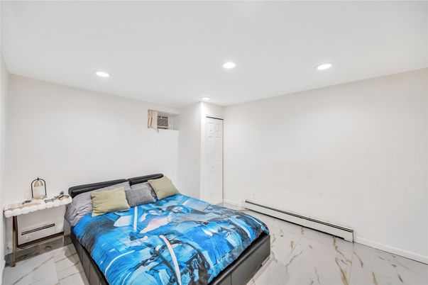 Bedroom, Interior, Marble, Recessed Lighting