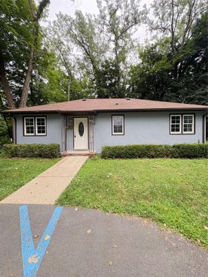 Backyard, Exterior, Facade, Ranch