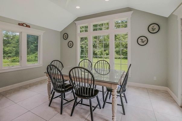 Dining room, Interior, Recessed Lighting