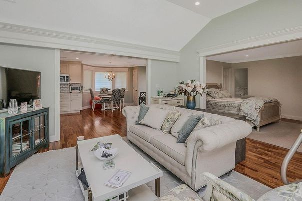 Chandelier, Dining room, Interior, Kitchen, Living room, Recessed Lighting, Wood Texture Flooring