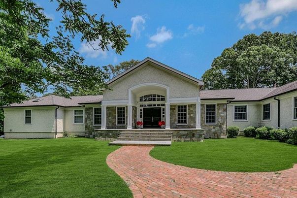 Backyard, Exterior, Facade, Ranch