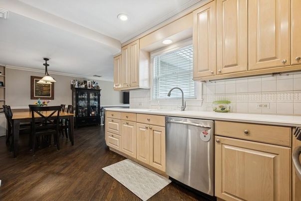 Dining room, Interior, Kitchen, Pendant Lights, Recessed Lighting, Stainless Steel Appliances, Wood Texture Flooring