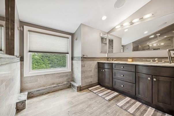 Bathroom, Interior, Recessed Lighting, Wood Texture Flooring