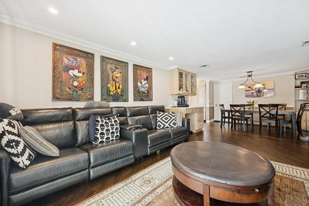 Dining room, Interior, Living room, Pendant Lights, Recessed Lighting, Wood Texture Flooring