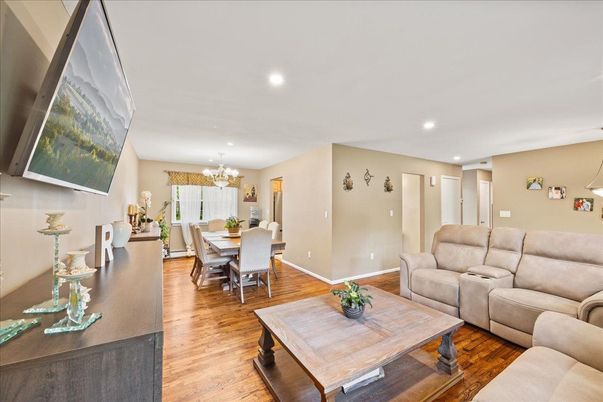 Chandelier, Dining room, Interior, Living room, Recessed Lighting, Wood Texture Flooring