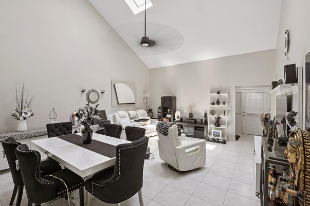 Dining room, Interior, Living room, Pendant Lights